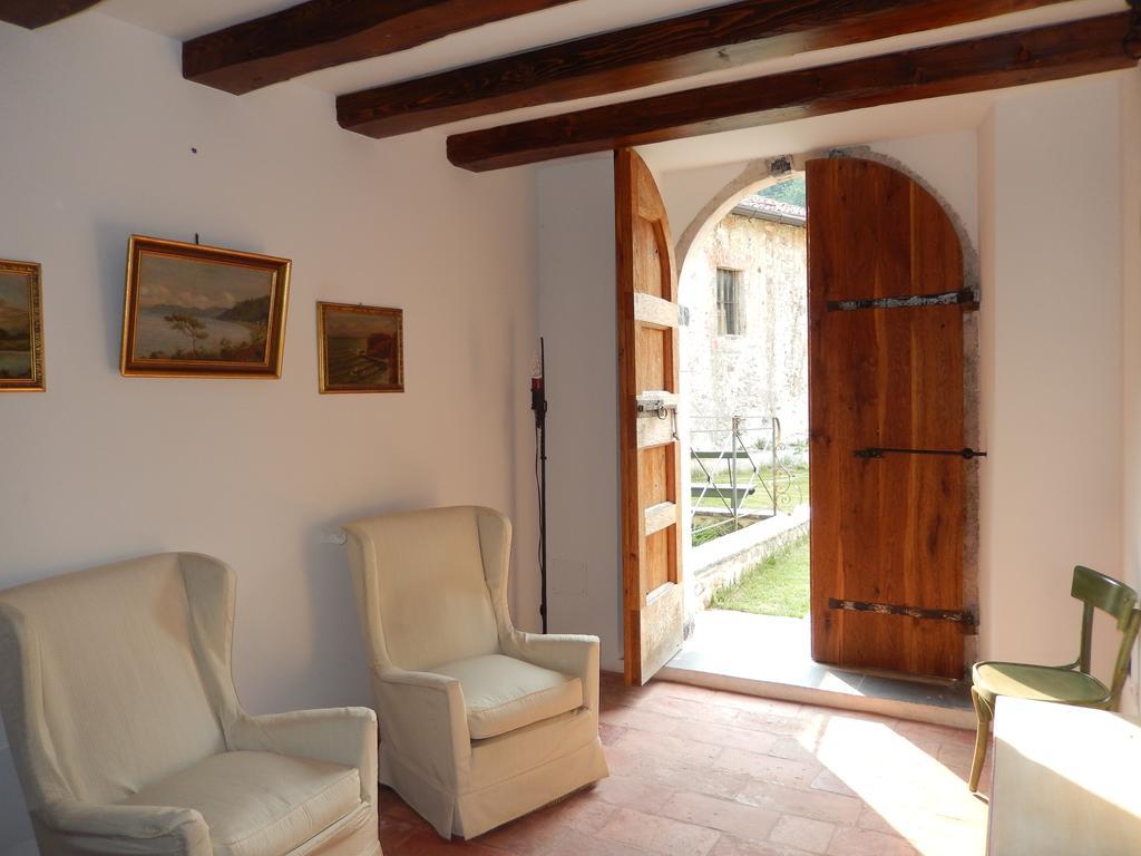 Pescalina - Pescate Villa Luaran gambar