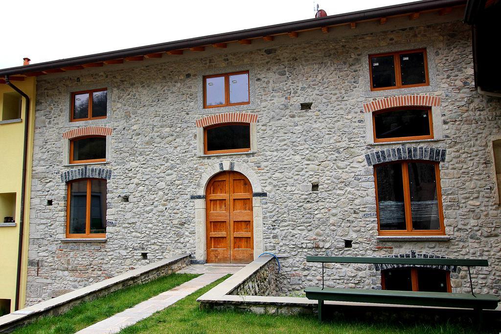 Pescalina - Pescate Villa Luaran gambar